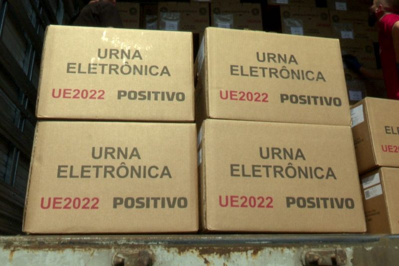 As urnas eletrônicas passarão por testes e configuração para as eleições de 2024.  – Foto: Arvito Concatto/NDTV Chapecó