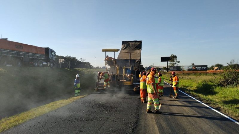 Obras na BR-101 acontecem entre Paulo Lopes e Passo de Torres