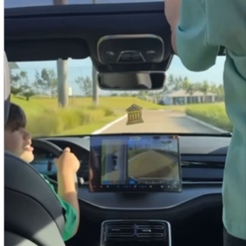 Filho de 7 anos de Gusttavo Lima surge dirigindo e Detran pede que polícia investigue 