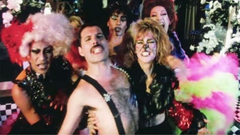 Freddie Mercury em festa de lançamento do novo álbum 