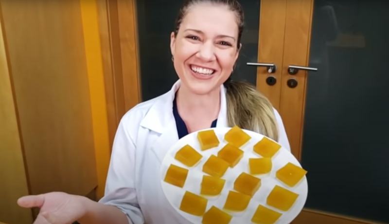 Nutricionista ensina receita de gelatina natural para perder barriga 