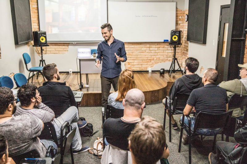 Guilherme Coutinho &eacute; m&uacute;sica, doutor em Direito e especialista em Direitos Autorais. Ele &eacute; o convidado do “Desterro Autoral Encontros”, nesta quinta (11), 19h, no CIC. Entrada gratuita – Foto: Ellen Kiechle/Divulga&ccedil;&atilde;o
