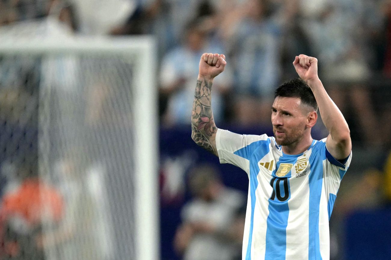 Argentina conta com a experiência de Messi - JUAN MABROMATA/AFP/ND