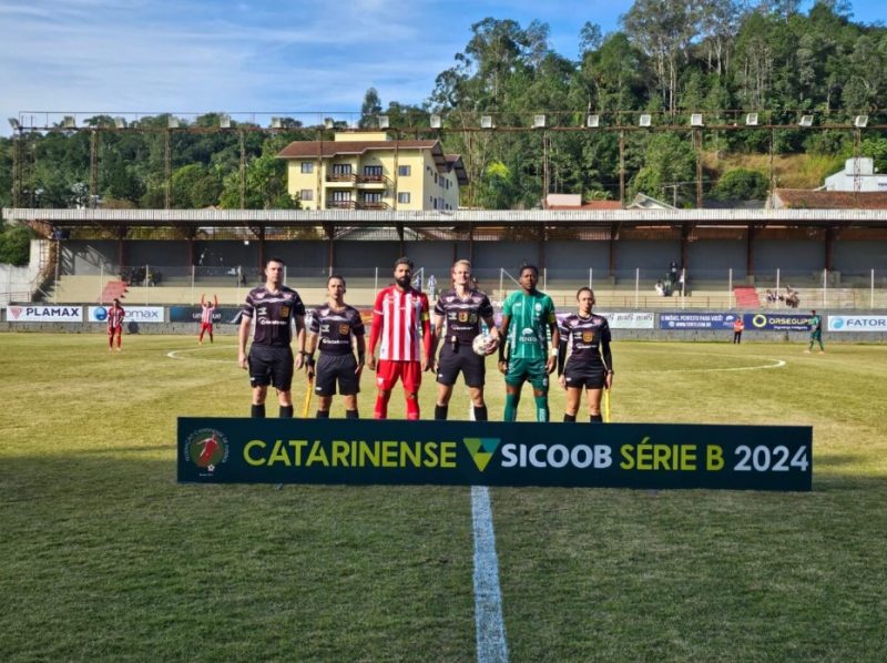 Metropolitano saiu vitorioso no confronto diante do Atl&eacute;tico Catarinense e respirou na competi&ccedil;&atilde;o – Foto: Reprodu&ccedil;&atilde;o/FCF