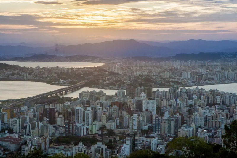 Florianópolis é 4ª cidade com o metro quadrado mais caro do Brasil; entenda o que torna a Capital tão valorizada