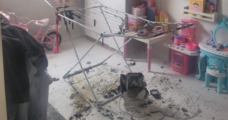 Ao retornar ao quarto, moradora viu as roupas em chamas por conta do aquecer elétrico