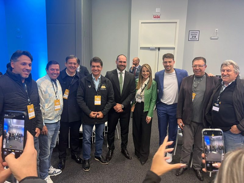 CPAC Brasil também recebeu políticos do PSD que conseguiram ingresso para jantar com Jair Bolsonaro