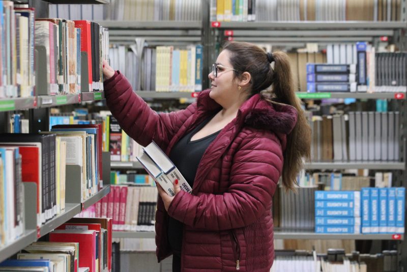 Rafaela Olivo da Rosa, uma das beneficiadas pelo Programa Universidade Gratuita