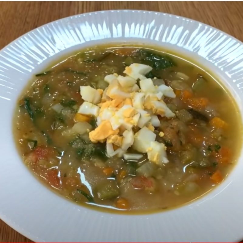 Receita que emagrece, desincha e pode comer à vontade promete diminuir a ‘barriguinha’ 