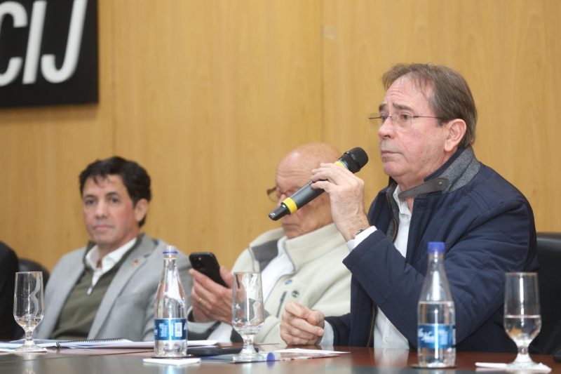 Presidente da FIESC defende rodovia paralela à BR-101