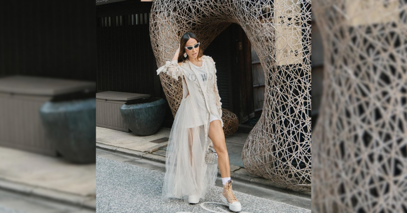 Sabrina Sato passeando pelas ruas de Quioto