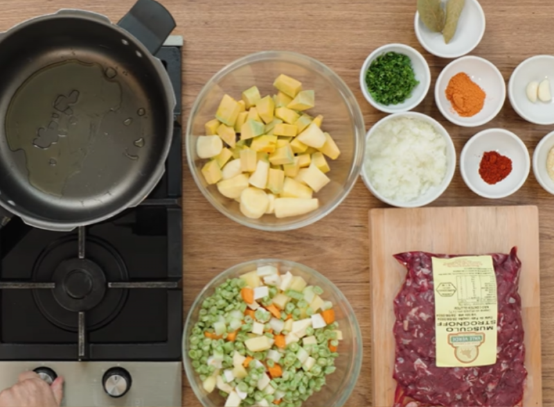 Gastr&ocirc;noma explica o passo a passo para fazer a sopa de legumes – Foto: Reprodu&ccedil;&atilde;o/ND