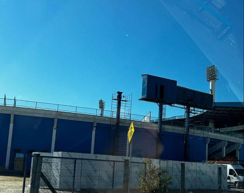 Novo telão do estádio do Avaí já começou a ser instalado