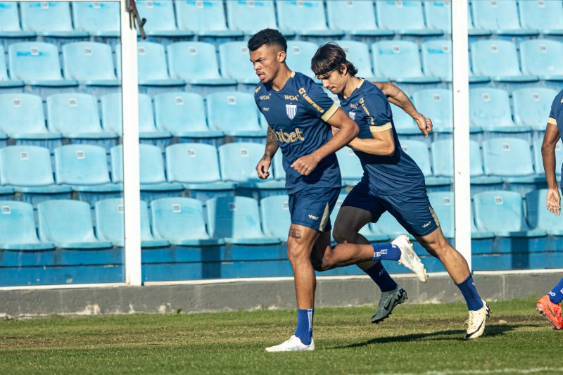 Volante Wanderson não atua mais pelo Avaí e defenderá o Toluca, do México