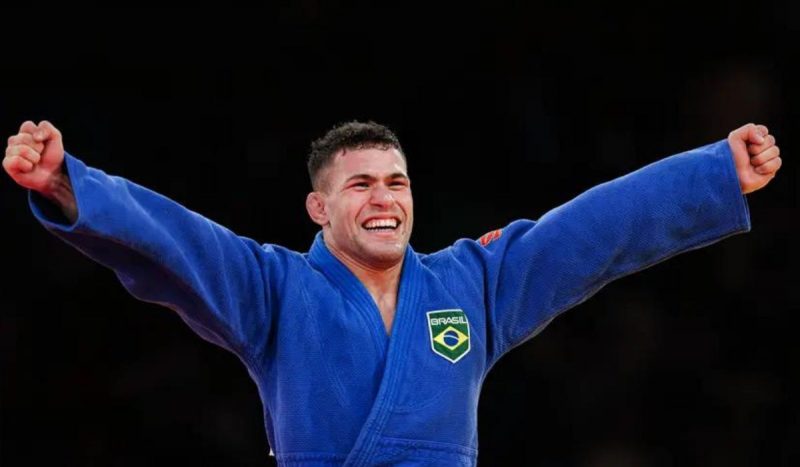 Judoca Willian Lima conquista medalha de prata nas Olimpíadas de Paris 2024