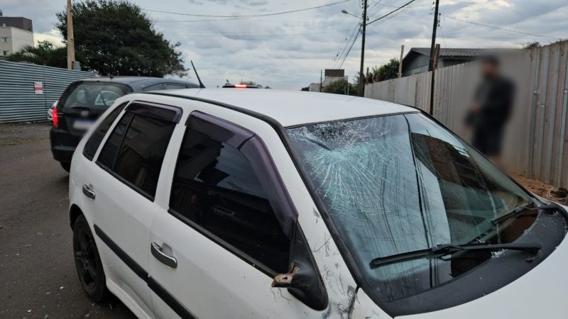 O acidente envolveu um Gol e uma motocicleta. – Foto: Marcos Lewe/ND Mais