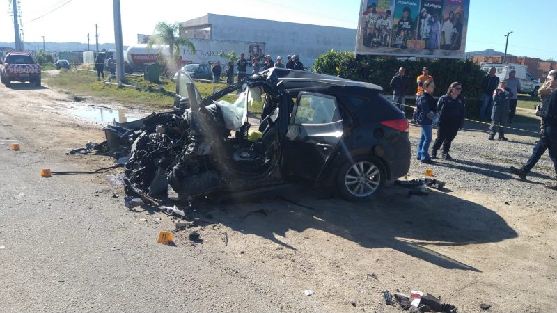 Motorista do carro morreu no acidente