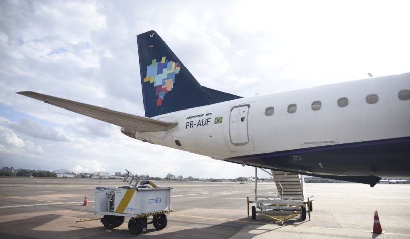 Aeroporto de  Florianópolis amanhece fechado após incidente durante aterrissagem de avião da Azul