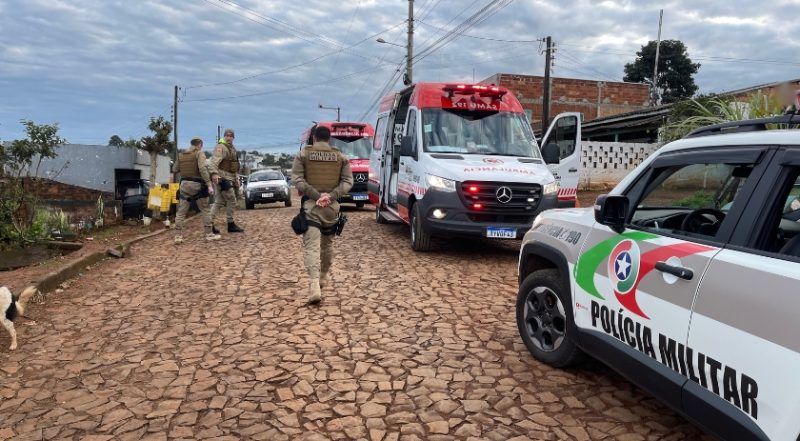 A mulher confirmou à PM que tentou matar o próprio pai, mas só não cometeu o crime porque o irmão estava por perto