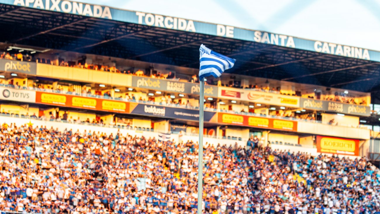 Torcida do Avaí tem deixado a desejar no início da Série B 2025