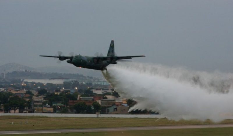 Governo Federal enviou aviões para combater incêndios em SP