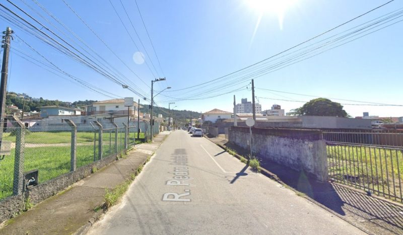 Baianos moravam na rua Pedro André Hermes, bairro Nossa Senhora do Rosário, em São José, foto mostra rua