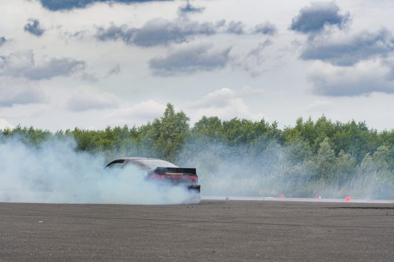 Car Mania reúne apaixonados por automóveis em Balneário Camboriú