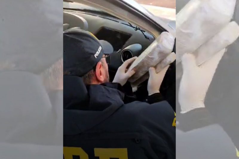 Carro recheado de maconha foi flagrado pela PRF. – Foto: PRF/Divulga&ccedil;&atilde;o/ND