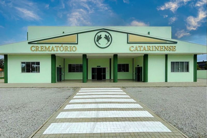 Fachada do Crematório Catarinense, em Criciúma, onde empresários lucravam em cima de famílias pobres