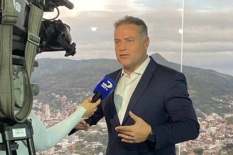 Ministro Renan Filho em entrevista à NDTV sobre a inauguração do Contorno Viário da Grande Florianópolis