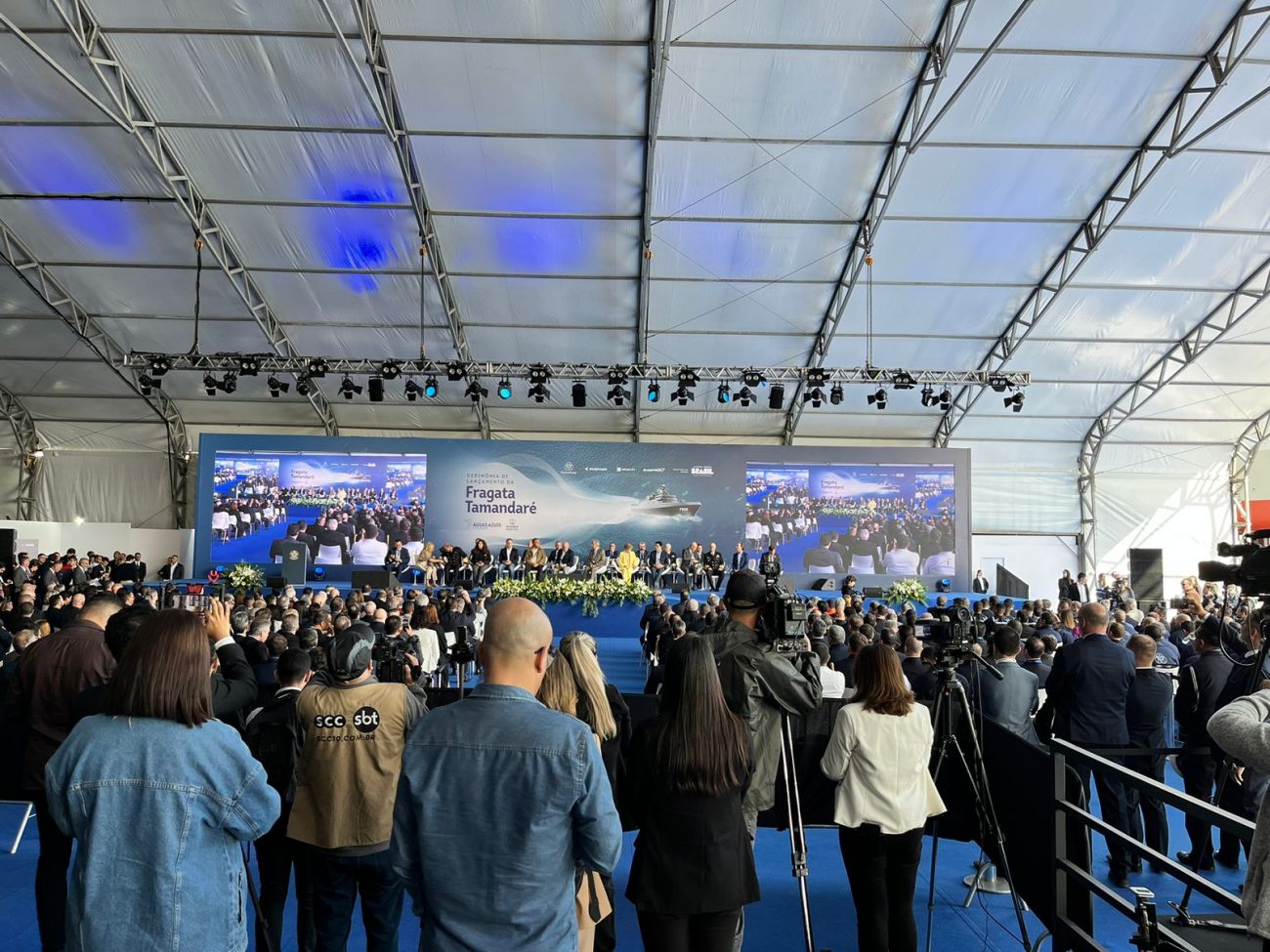 Lançamento da Fragata Tamandaré em Itajaí, com presença do Presidente Lula - Grazielle Guimarães