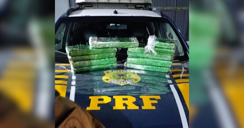 10 quilos de maconha foram apreendidos na BR-101 após perseguição de 14 quilômetros 