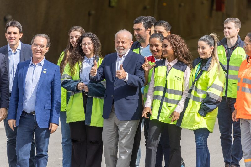 Imagem de Lula em SC; Porto precisa de apoio do Governo Federal para pagar dívida