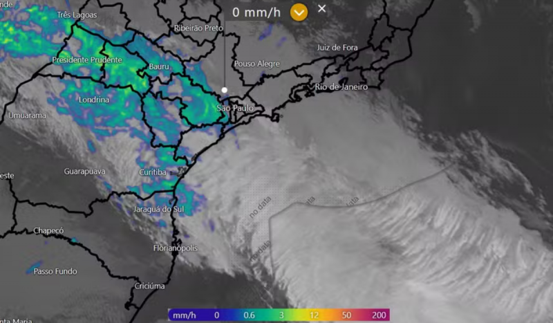 Avião da Voepass enfrentou dificuldades meteorológicas - imagens de satélite mostra situação crítica