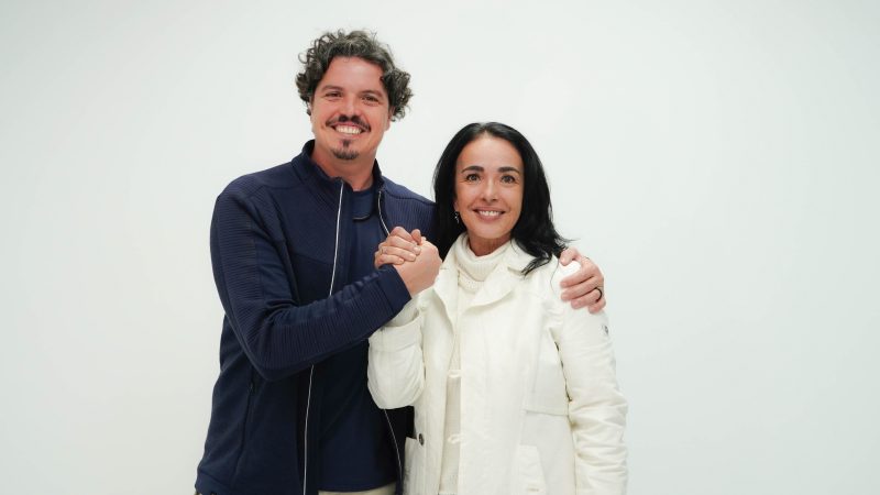 Marquito, candidato do PSOL a prefeito de Florianópolis, e sua vice, Claudia Barbosa