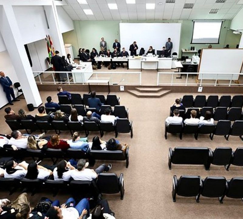 Imagem do julgamento do autor de ataque a creche em Blumenau