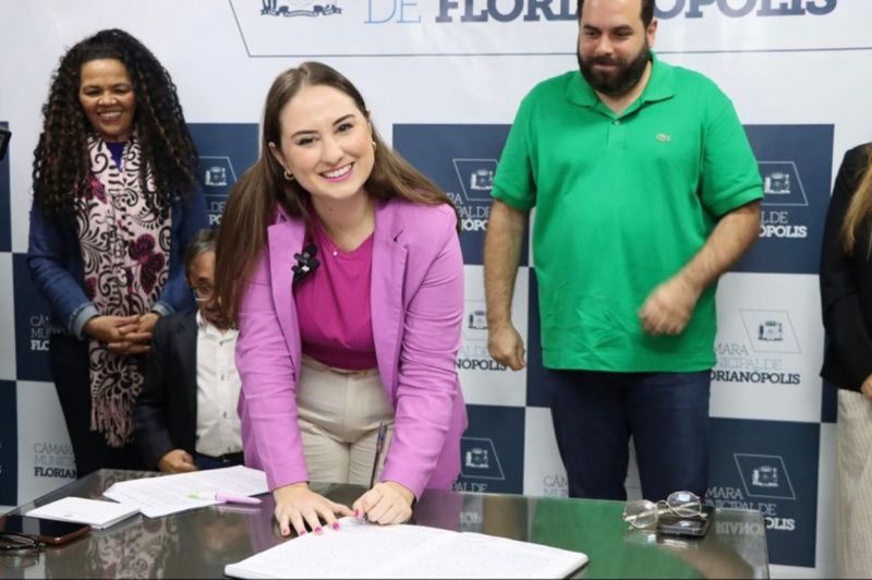 Mônica Duarte assumirá vaga de vereadora na Câmara de Florianópolis - Foto: Divulgação/CMF/ND