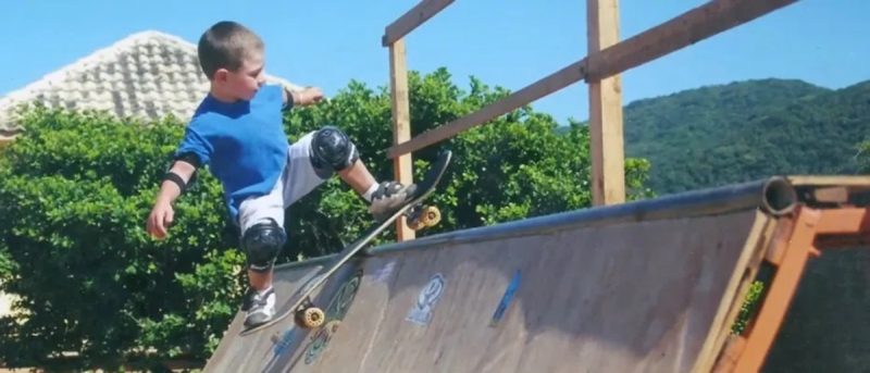 Pedro Barros aprendeu a andar de skate ainda criança