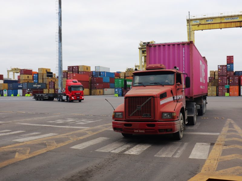 Portonave libera cont&ecirc;ineres com doa&ccedil;&otilde;es dos EUA para o Rio Grande do Sul – Foto: Portonave/ Divulga&ccedil;&atilde;o