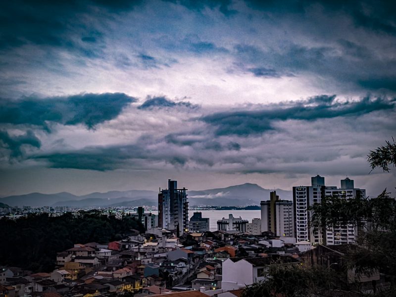 Tempo em setembro em SC será de muita chuva coma chegada da primavera