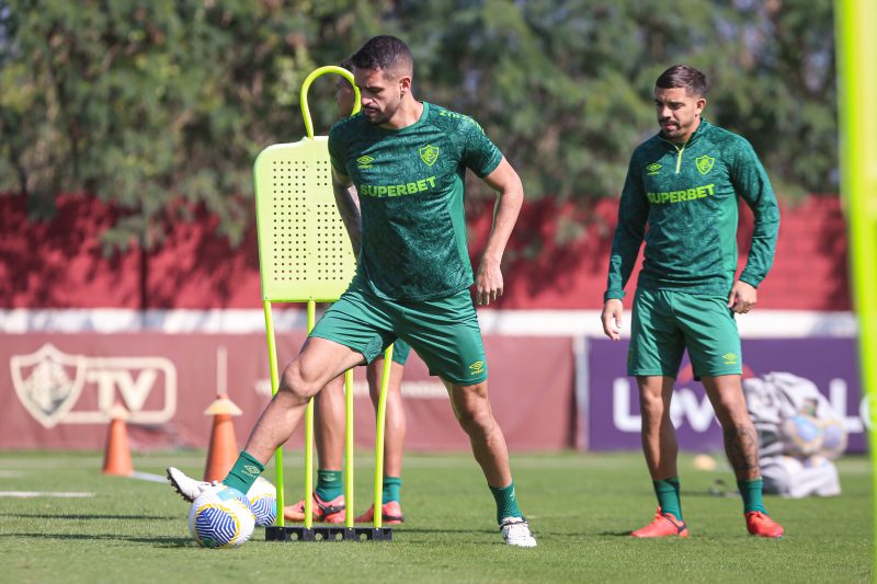 Hoje no Flu, Renato Augusto é ídolo do Corinthians