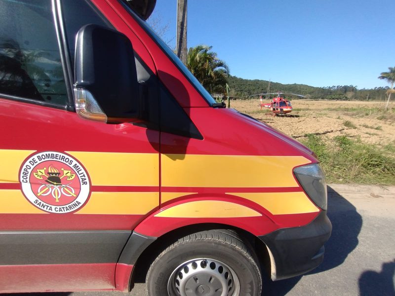 viatura do corpo de bombeiros foi acionada para tentar reanimar homem que morreu após inalar fumaça