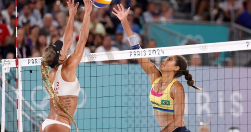 Ana Patrícia e Duda no jogo vôlei de praia das Olimpíadas Paris de 2024