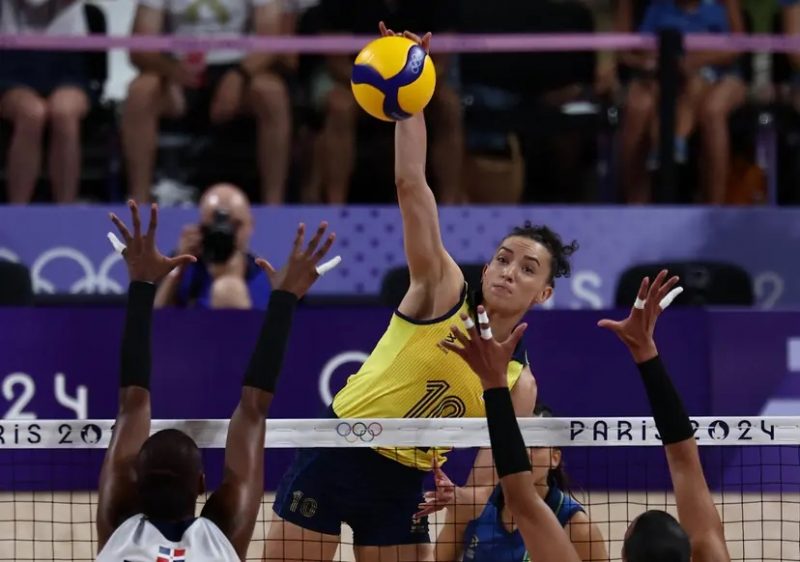 Seleção brasileira de vôlei feminino está na semifinal dos Jogos de Paris