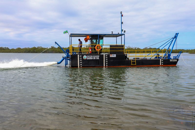 Draga em cidade do Litoral Norte de SC