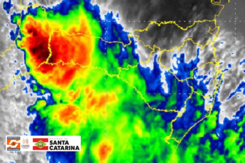 Cidades de SC podem registrar temporais com raios, granizo e alagamentos; veja quais