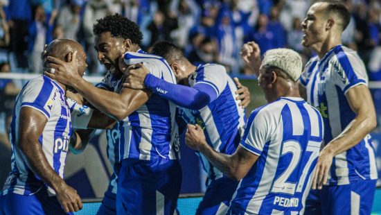 Chapecoense x Ava&iacute;: onde assistir, escala&ccedil;&otilde;es e o tabu do Le&atilde;o da Ilha na  S&eacute;rie B