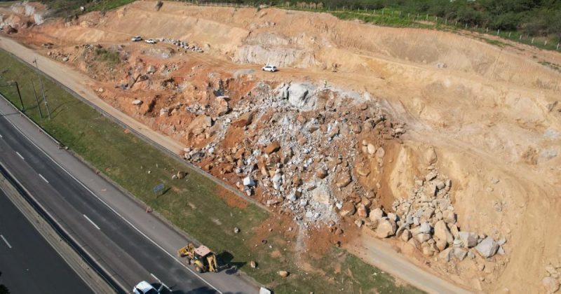 Detonação de rochas acontece no km 328 da BR-101