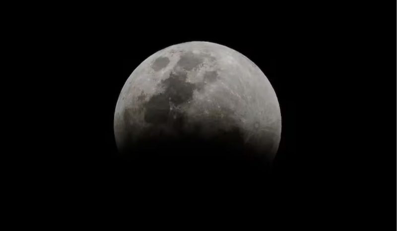 Eclipse lunar poderá ser visto em todo Brasil nesta terça-feira (17)