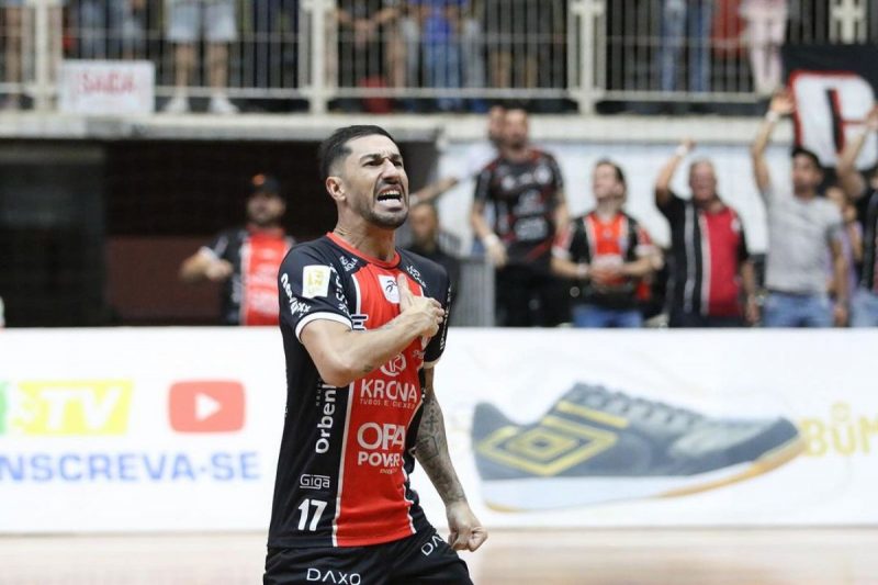 Fernando domina as principais estatísticas do JEC Futsal na Liga Nacional